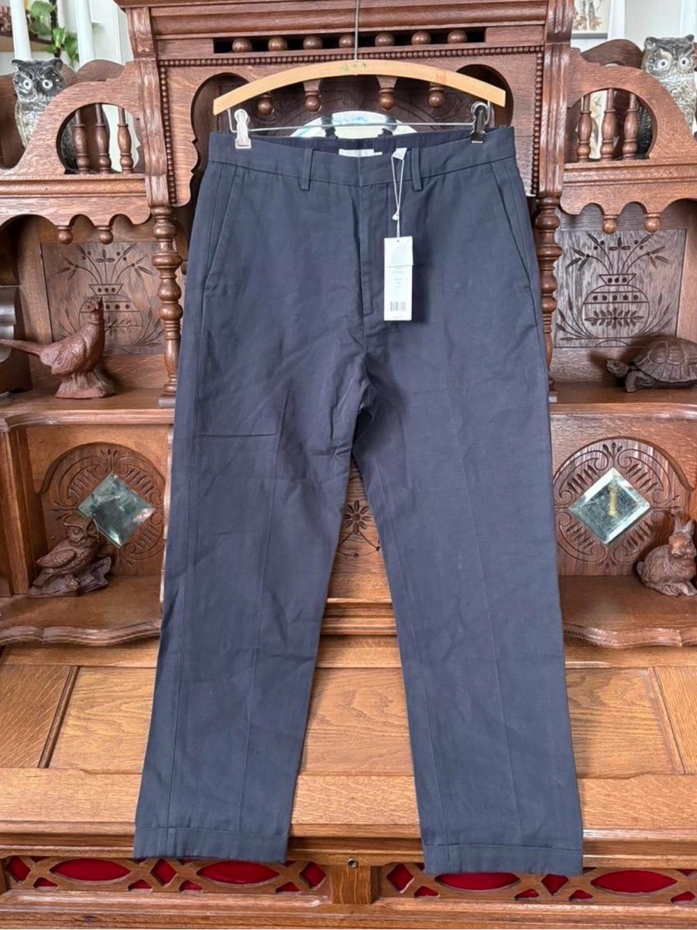 Vince men’s luxury navy blue chino straight leg trousers size 32